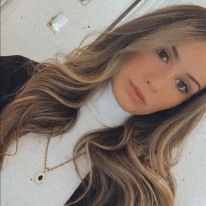 Meet your Posher, Arianna